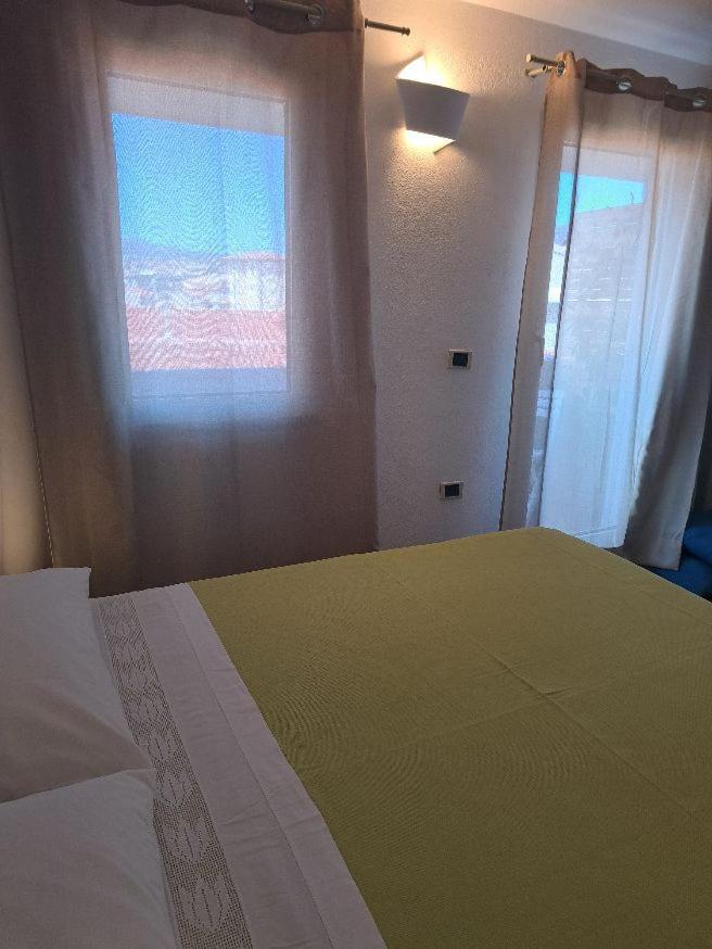 Il Profumo Di Ginestre Bed & Breakfast Olbia Dış mekan fotoğraf
