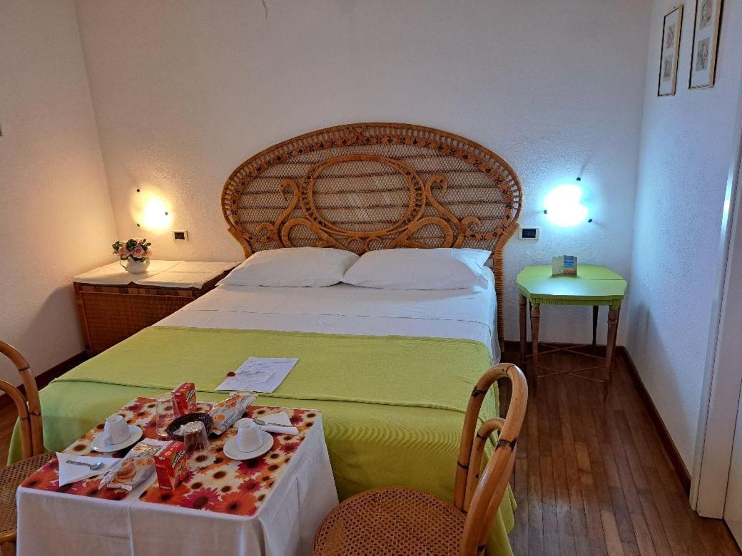 Il Profumo Di Ginestre Bed & Breakfast Olbia Dış mekan fotoğraf